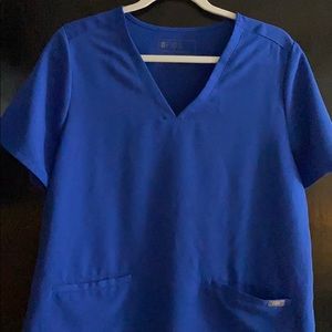 FIGS WINNING BLUE CASMA TOP